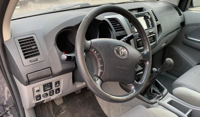 Toyota Hilux 2011 full