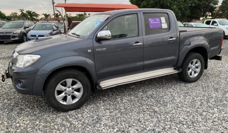 Toyota Hilux 2011 full