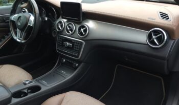 Mercedes Benz GLA 2015 full