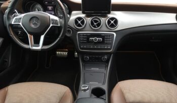 Mercedes Benz GLA 2015 full