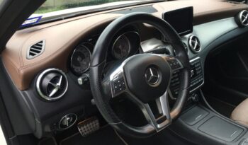 Mercedes Benz GLA 2015 full