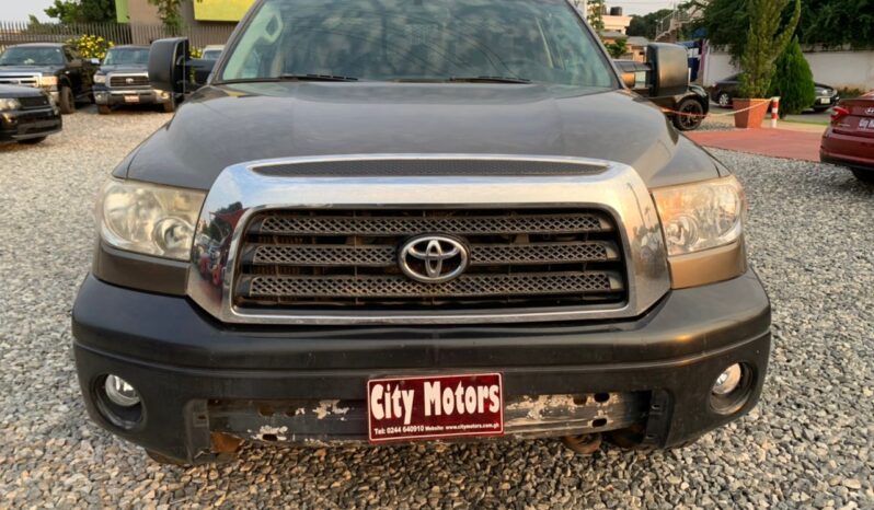 Toyota Tundra extra long 2009 full