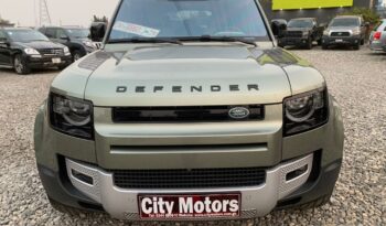 Land Rover Defender 2022 full