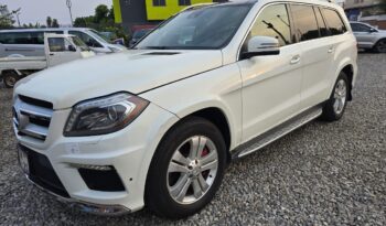Mercedes Benz GL550 4 Matic full