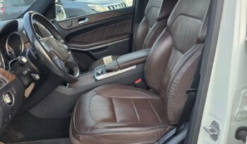 Mercedes Benz GL550 4 Matic full
