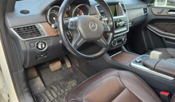Mercedes Benz GL550 4 Matic full