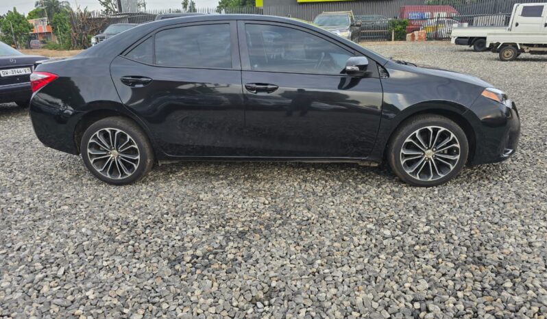 Toyota Corolla’s 2016 Black full