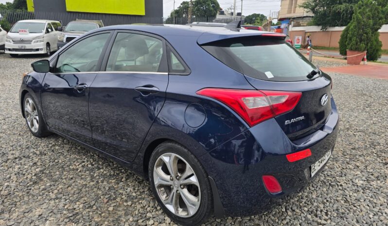 Hyundai Elantra Gt full