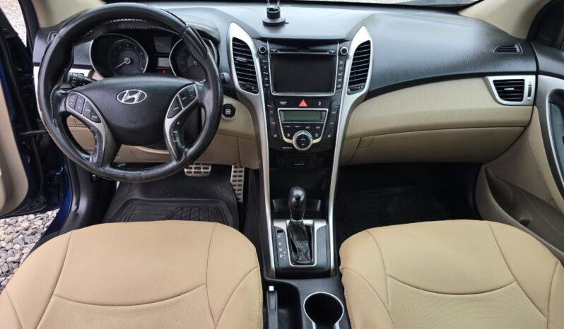 Hyundai Elantra Gt full