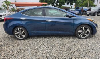 Hyundai Elantra full