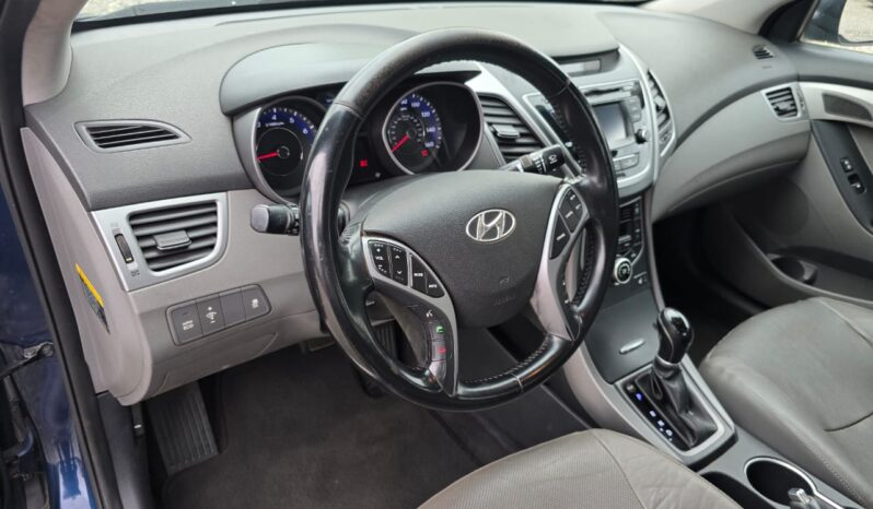 Hyundai Elantra full