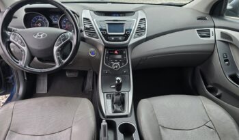 Hyundai Elantra full