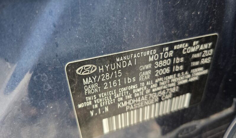 Hyundai Elantra full