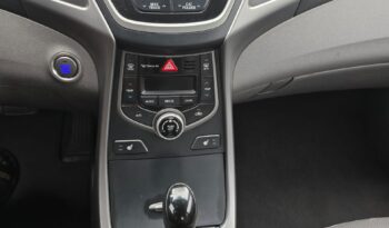 Hyundai Elantra full