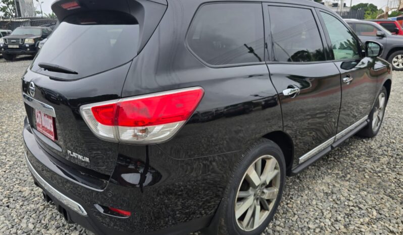 Nissan Pathfinder full