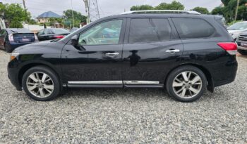Nissan Pathfinder full