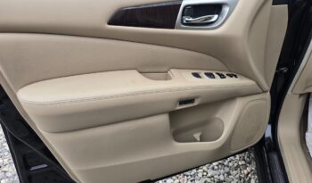 Nissan Pathfinder full