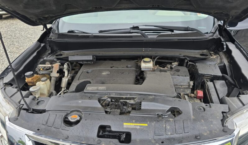 Nissan Pathfinder full