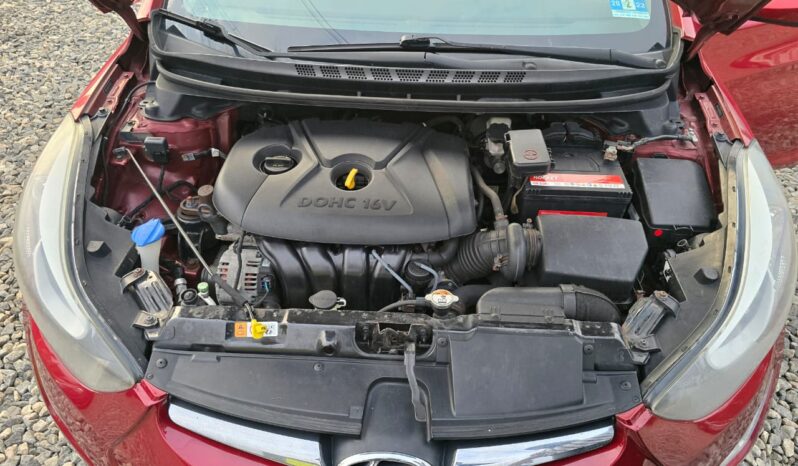Hyundai Elantra full