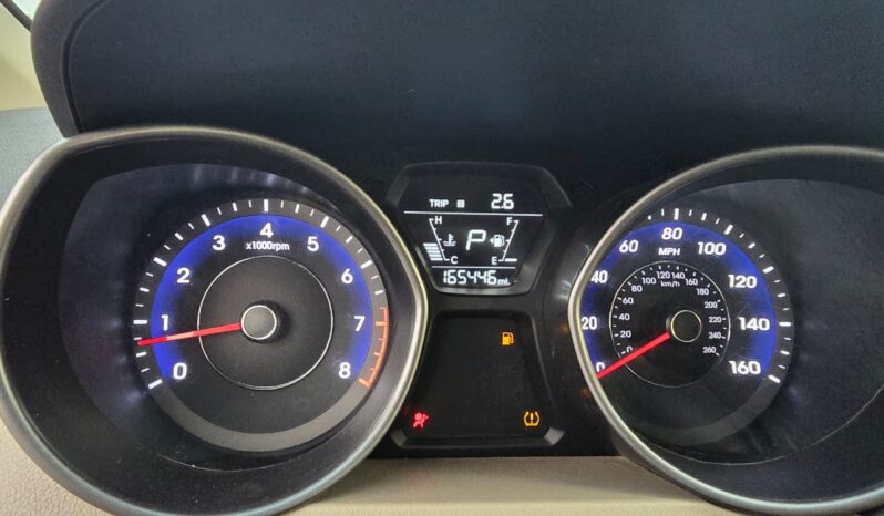 Hyundai Elantra full