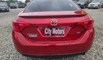 Toyota Corolla SE full