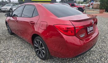 Toyota Corolla SE full