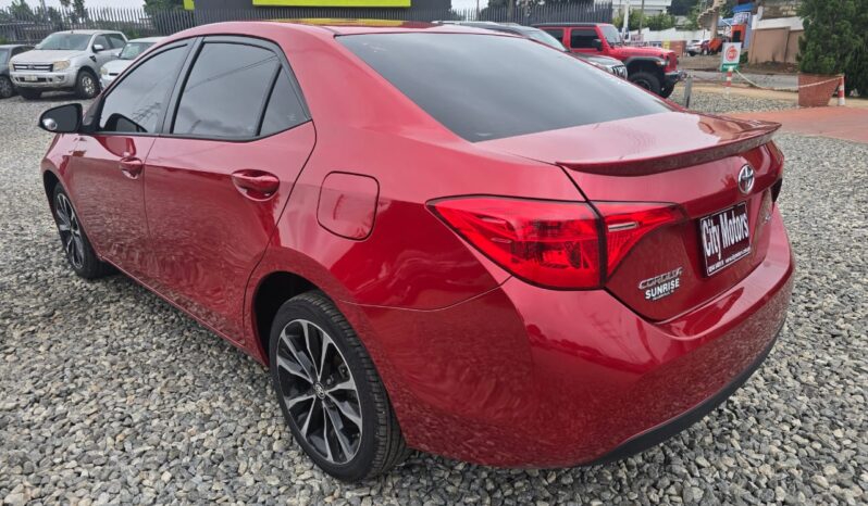 Toyota Corolla SE full