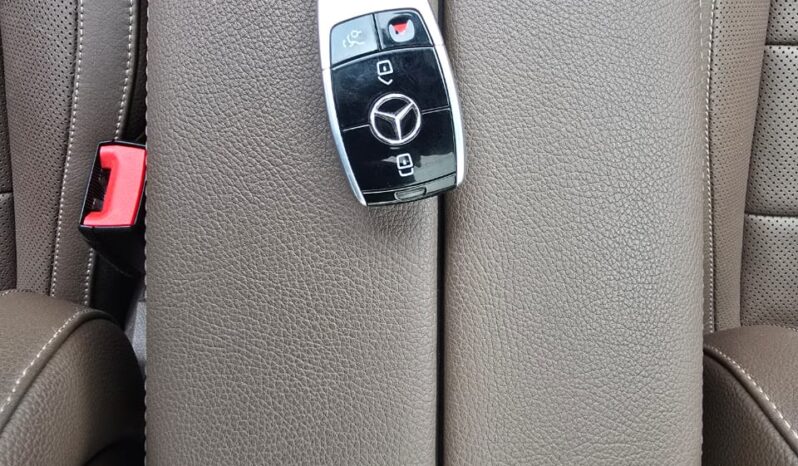 Mercedes Benz E350 4 Matic full