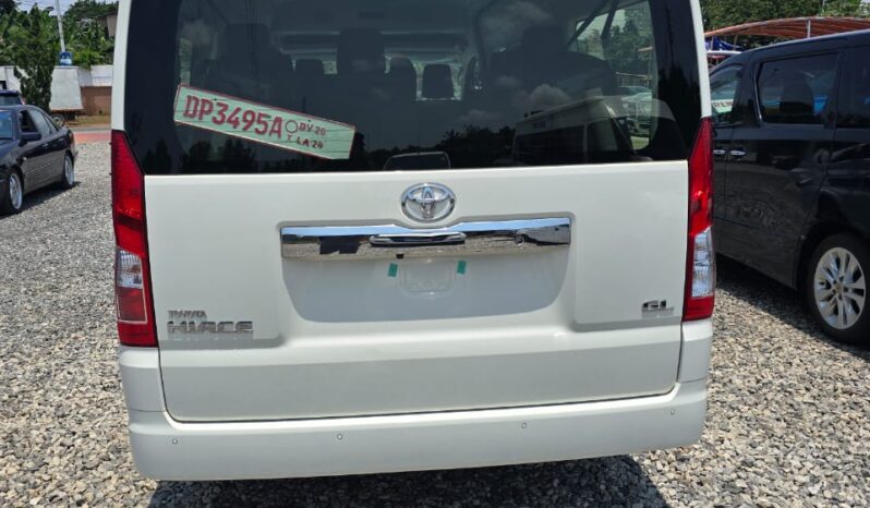 Toyota Hiace full