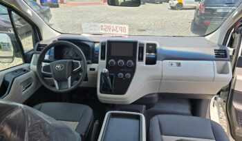 Toyota Hiace full