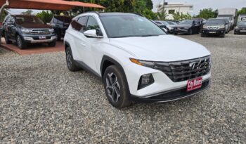 Hyundai Tucson Hybrid full