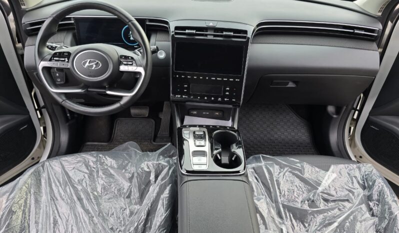 Hyundai Tucson Hybrid full