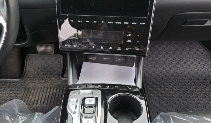 Hyundai Tucson Hybrid full