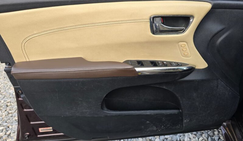 Toyota Avalon Limited full