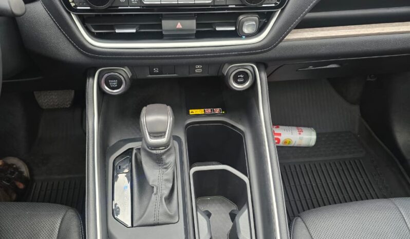 Toyota Grand Highlander sports full