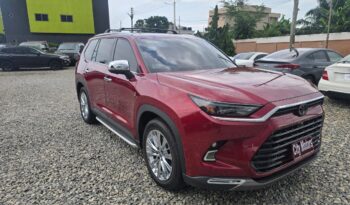 Toyota Grand Highlander sports full