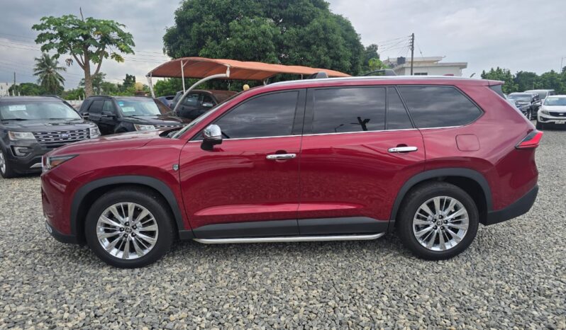 Toyota Grand Highlander sports full