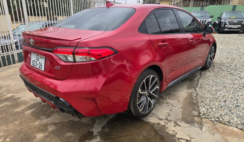Toyota Corolla SE 2020 full