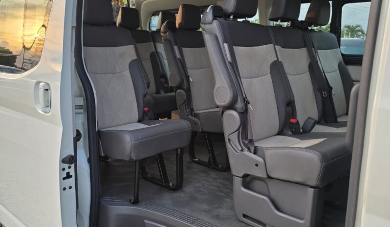 Toyota Hiace GL full