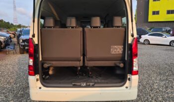 Toyota Hiace GL full