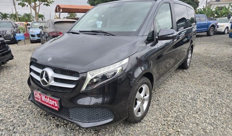 Mercedes Benz V300d full