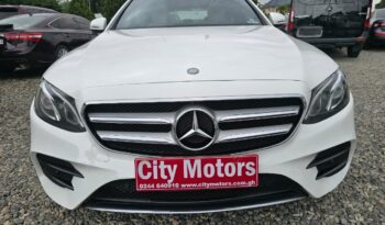 Mercedes Benz E300 2017 full