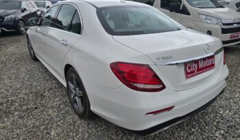 Mercedes Benz E300 2017 full