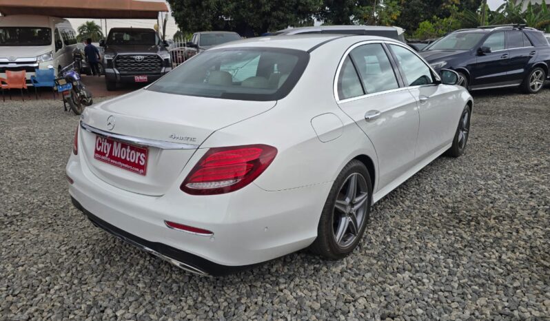 Mercedes Benz E300 2017 full