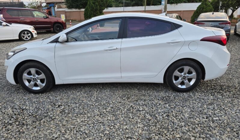 Hyundai Avante 2013 full