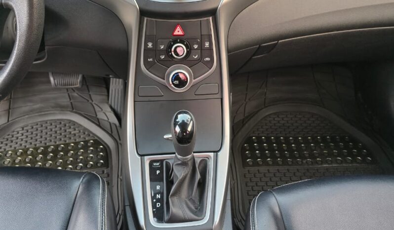 Hyundai Avante 2013 full