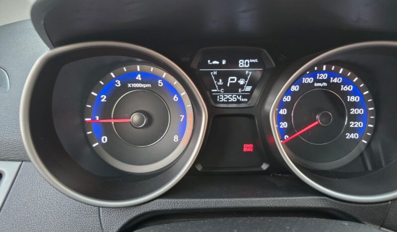 Hyundai Avante 2013 full