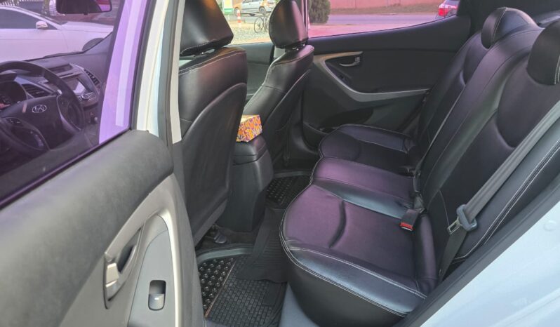 Hyundai Avante 2013 full