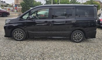Toyota Voxy 2014 full