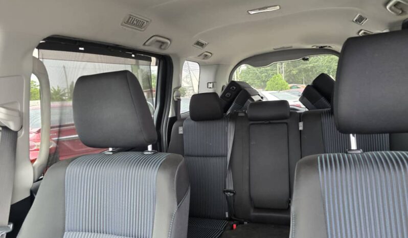 Toyota Voxy 2014 full